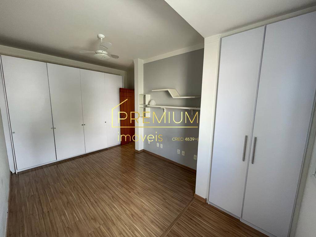 Casa à venda com 5 quartos, 340m² - Foto 6