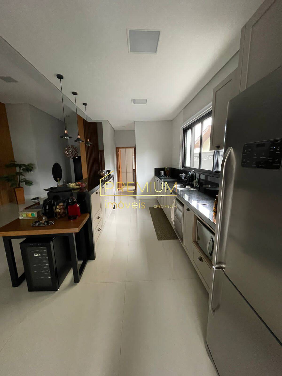 Casa à venda com 3 quartos, 270m² - Foto 39